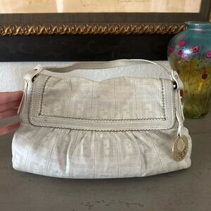 Authentic Fendi White Leather Baguette
Shoulder Bag